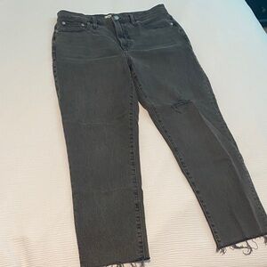 Madewell Black Cropped Ankle Jeans with Raw Hem